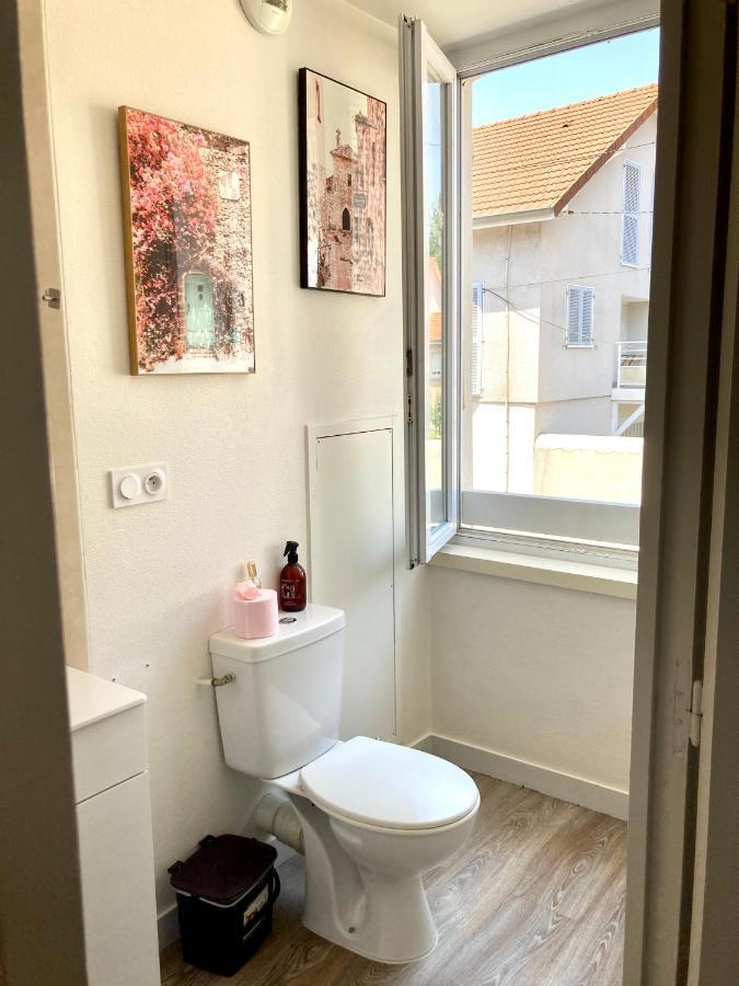 La Casa, Acces Terrasse De L'Etablissement Apartman Rives  Kültér fotó
